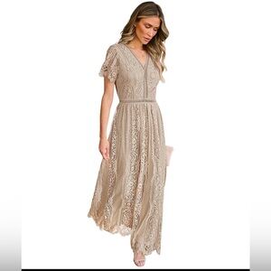 Elegant Lace Midi Dress in Cream
